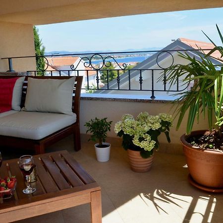 Iva Apartmani Vodice Luaran gambar