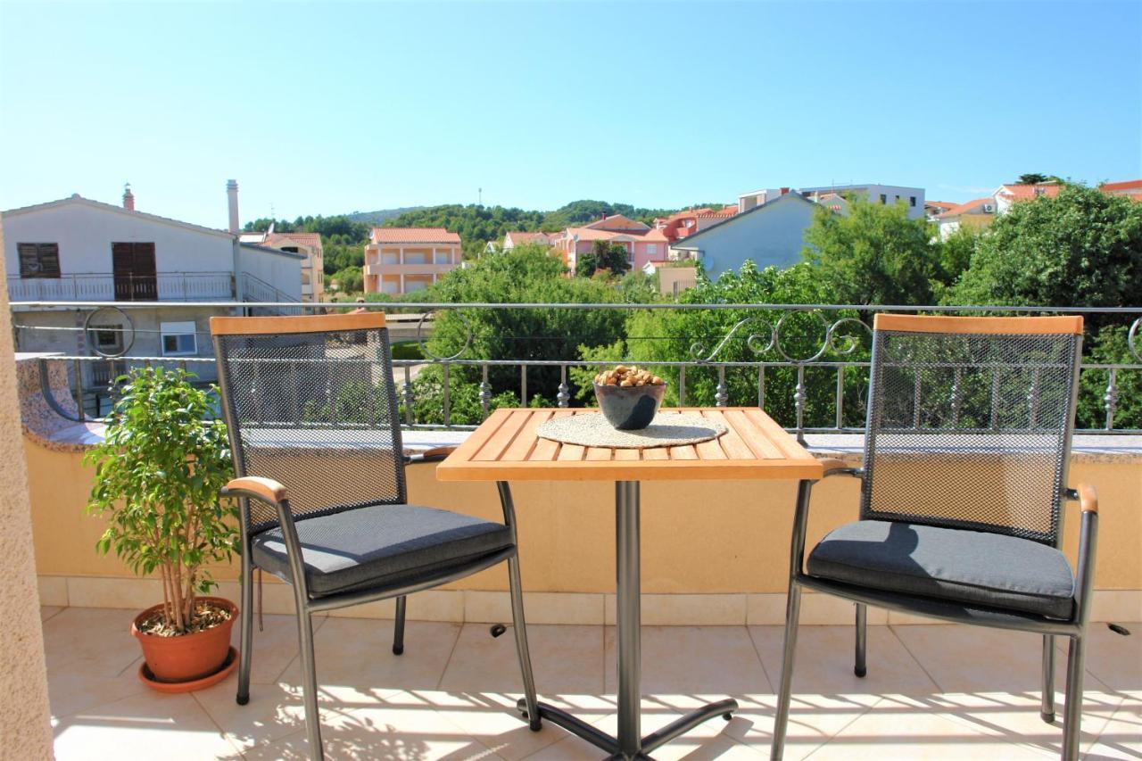 Iva Apartmani Vodice Luaran gambar
