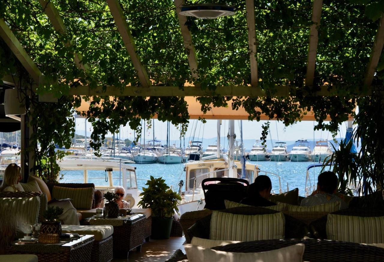 Iva Apartmani Vodice Luaran gambar