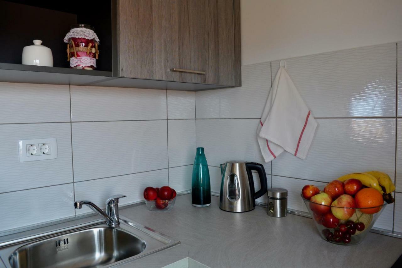 Iva Apartmani Vodice Luaran gambar