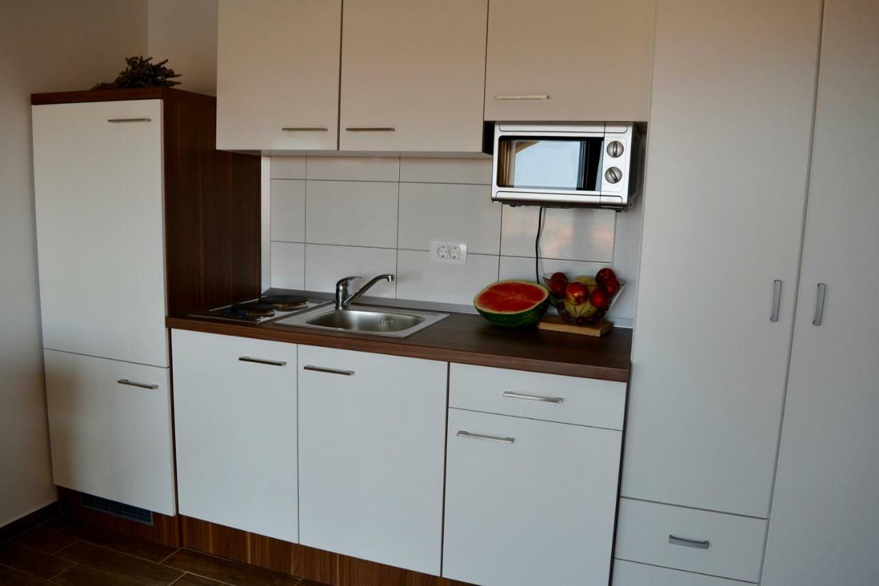 Iva Apartmani Vodice Luaran gambar