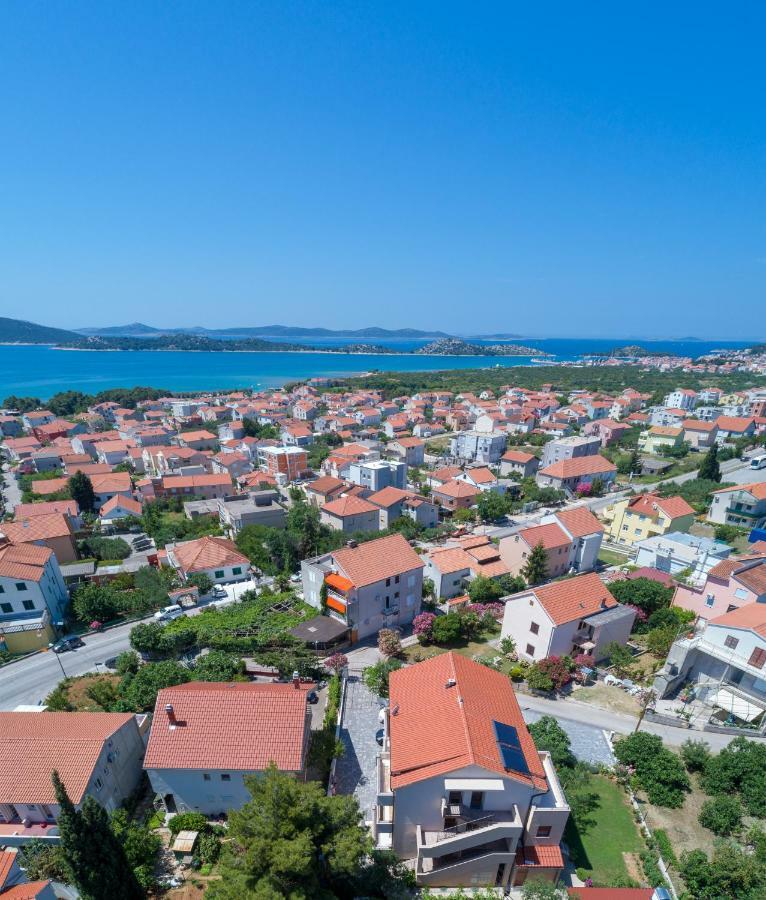 Iva Apartmani Vodice Luaran gambar