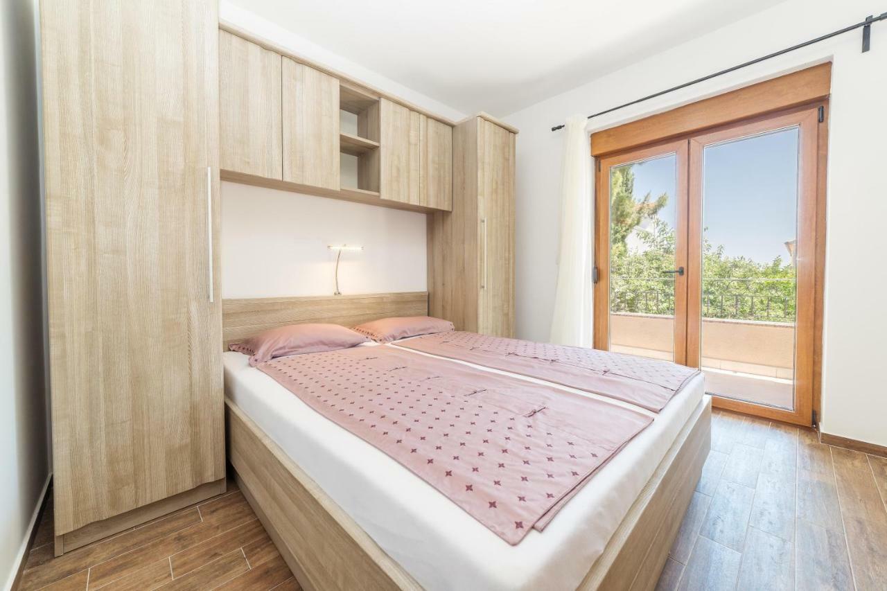 Iva Apartmani Vodice Luaran gambar