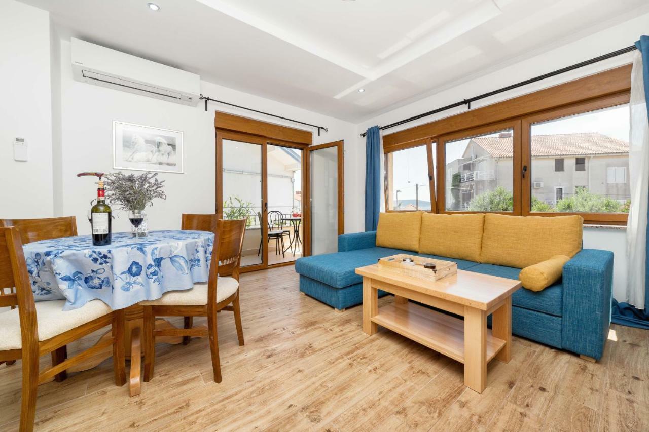 Iva Apartmani Vodice Luaran gambar